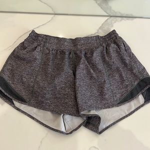Lululemon runners short with pockets, size 8